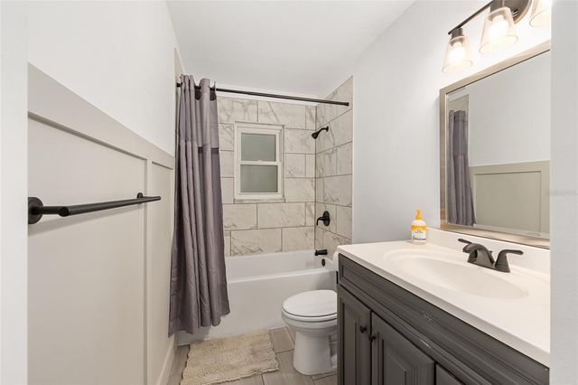 903 NE 17TH COURT, Ocala, FL 34470