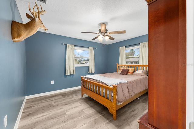 903 NE 17TH COURT, Ocala, FL 34470