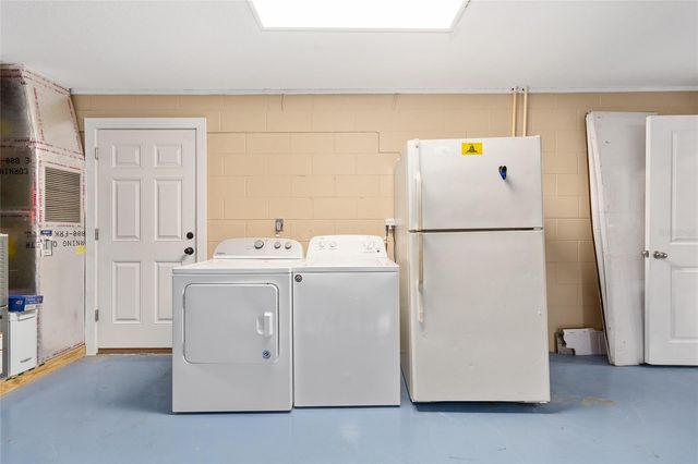 903 NE 17TH COURT, Ocala, FL 34470