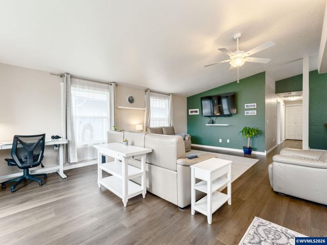 3221 SE Hathaway Dr, Corvallis, OR 97333