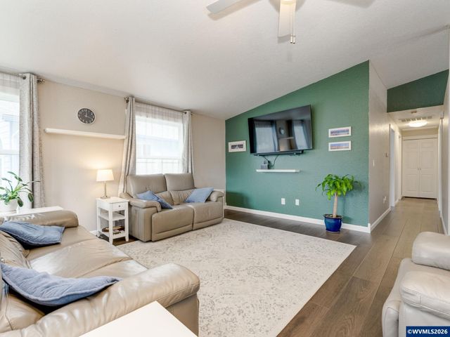 3221 SE Hathaway Dr, Corvallis, OR 97333