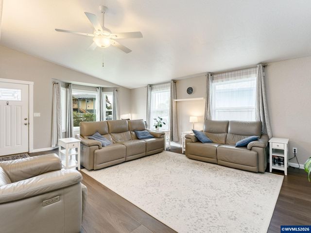 3221 SE Hathaway Dr, Corvallis, OR 97333