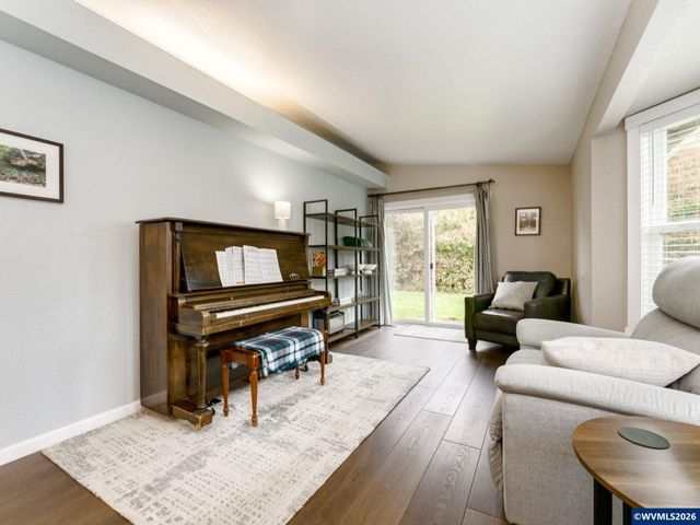 3221 SE Hathaway Dr, Corvallis, OR 97333