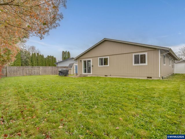 3221 SE Hathaway Dr, Corvallis, OR 97333