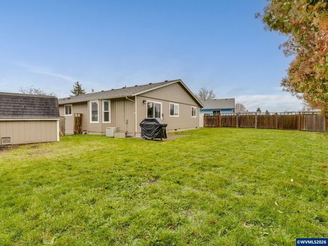 3221 SE Hathaway Dr, Corvallis, OR 97333