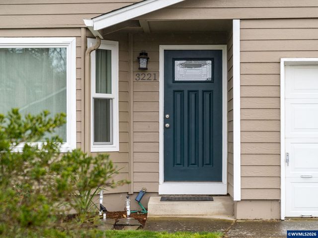 3221 SE Hathaway Dr, Corvallis, OR 97333