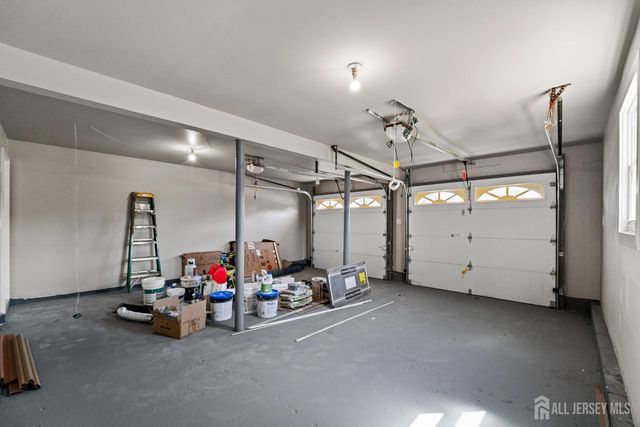 41 Oakwood Drive, Sayreville, NJ 08859