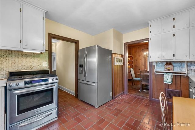 24400 N Kelsey Road, Lake Barrington, IL 60010