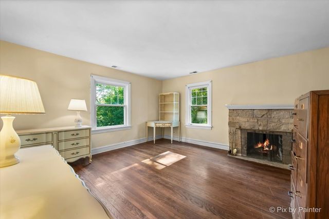 24400 N Kelsey Road, Lake Barrington, IL 60010