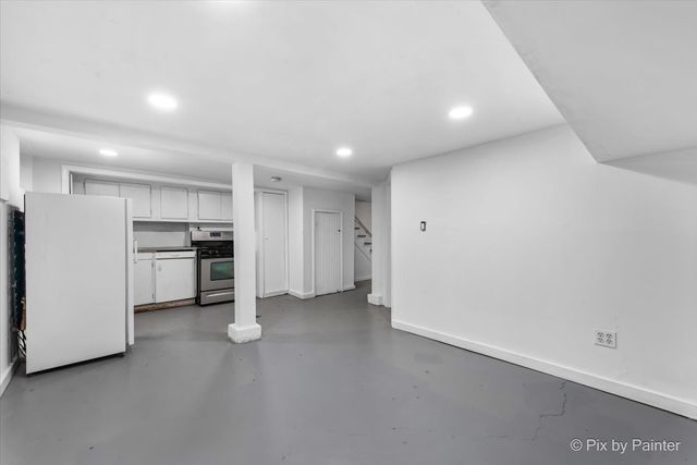 24400 N Kelsey Road, Lake Barrington, IL 60010