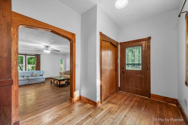 24400 N Kelsey Road, Lake Barrington, IL 60010