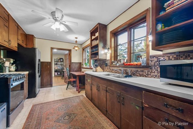 24400 N Kelsey Road, Lake Barrington, IL 60010