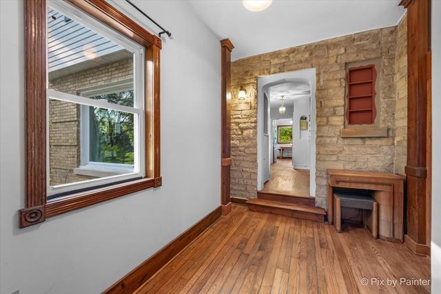 24400 N Kelsey Road, Lake Barrington, IL 60010