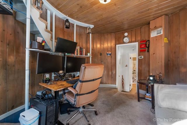 24400 N Kelsey Road, Lake Barrington, IL 60010