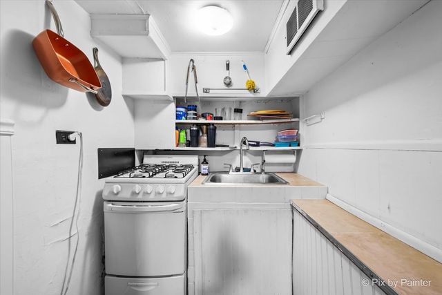 24400 N Kelsey Road, Lake Barrington, IL 60010