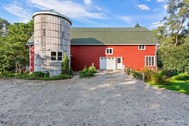 24400 N Kelsey Road, Lake Barrington, IL 60010