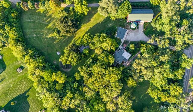 24400 N Kelsey Road, Lake Barrington, IL 60010