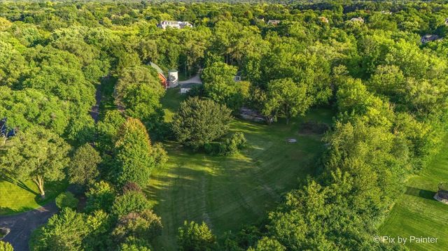 24400 N Kelsey Road, Lake Barrington, IL 60010