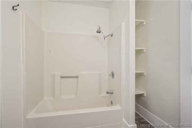 1428 Locust Street, New Albany, IN 47150