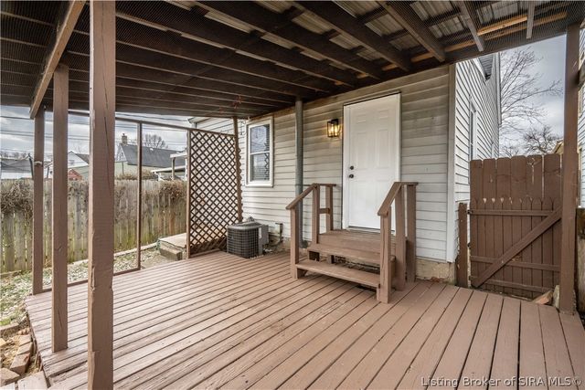 1428 Locust Street, New Albany, IN 47150