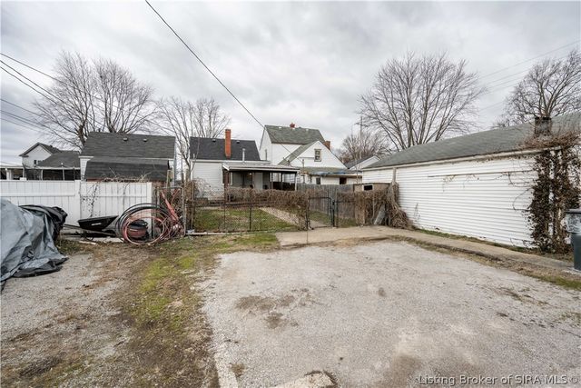 1428 Locust Street, New Albany, IN 47150