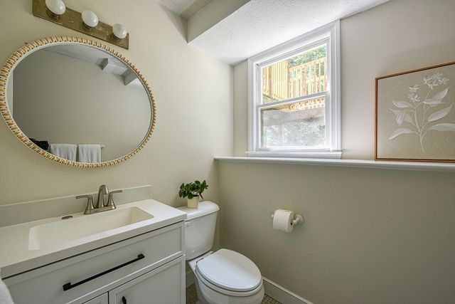 45 Neck Hill Road, Mendon, MA 01756