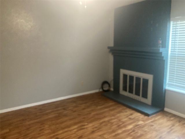 240 Rolling Hills Place, Lancaster, TX 75146