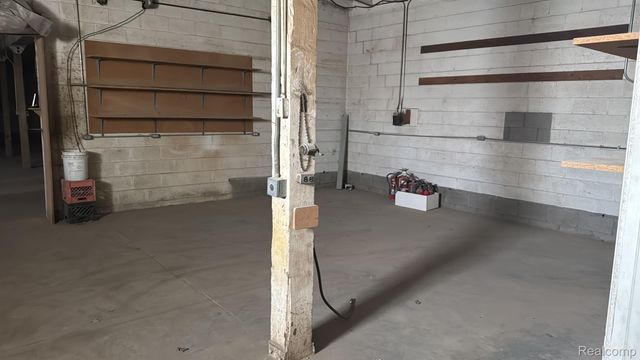 6255 SCHAEFER UNIT 2, Dearborn, MI 48126