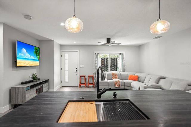 1516 SANTA ANNA DRIVE, Dunedin, FL 34698