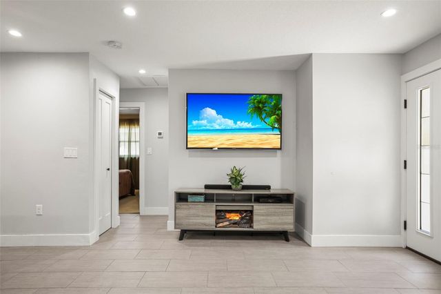 1516 SANTA ANNA DRIVE, Dunedin, FL 34698