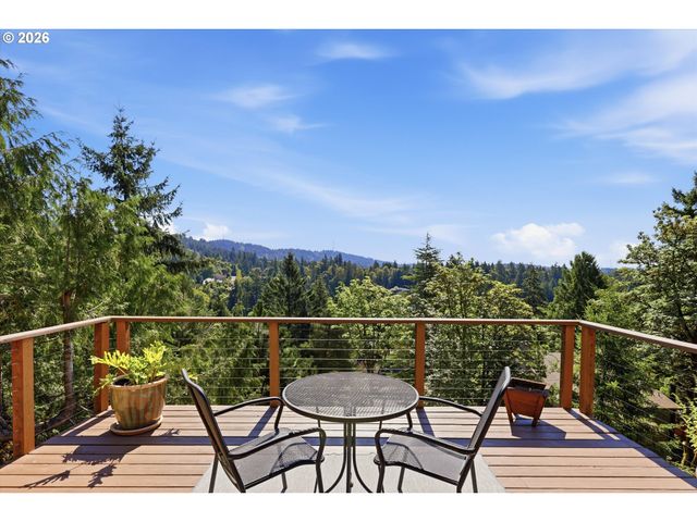 7024 Sw CANYON Dr, Portland, OR 97225
