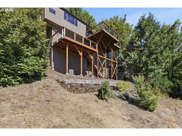 7024 Sw CANYON Dr, Portland, OR 97225