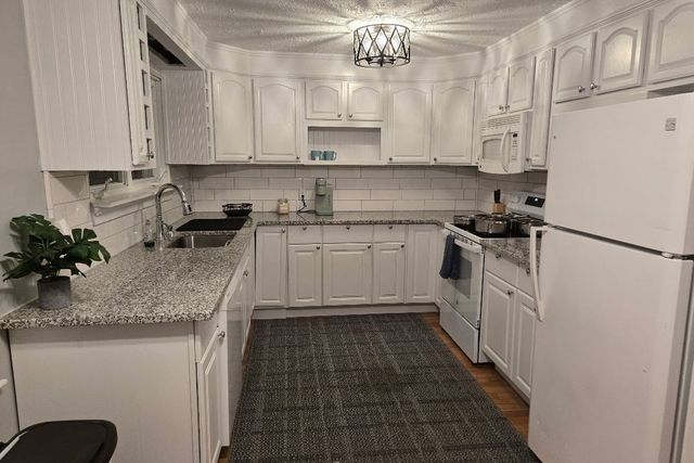 45 Pilgrim, Worcester, MA 01604