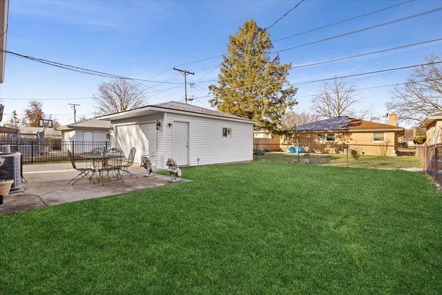 942 Sherwood Road, La Grange Park, IL 60526