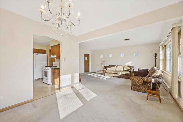 942 Sherwood Road, La Grange Park, IL 60526