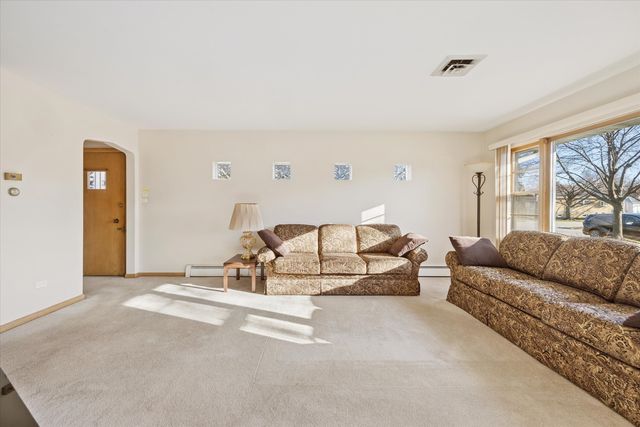 942 Sherwood Road, La Grange Park, IL 60526