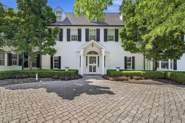 W3150 S Lakeshore DRIVE, Lake Geneva, WI 53147