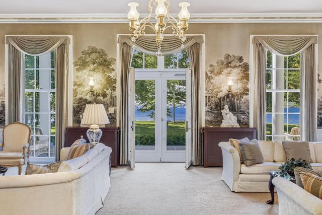 W3150 S Lakeshore DRIVE, Lake Geneva, WI 53147