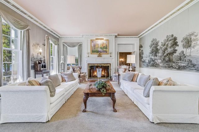W3150 S Lakeshore DRIVE, Lake Geneva, WI 53147