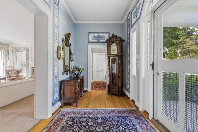 W3150 S Lakeshore DRIVE, Lake Geneva, WI 53147