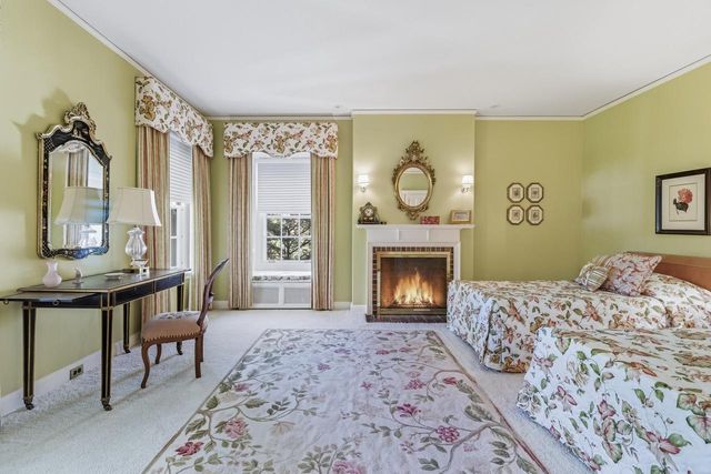 W3150 S Lakeshore DRIVE, Lake Geneva, WI 53147