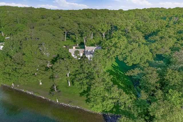 W3150 S Lakeshore DRIVE, Lake Geneva, WI 53147