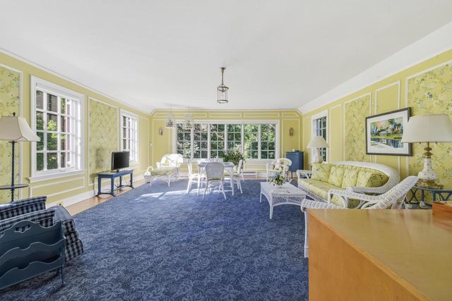 W3150 S Lakeshore DRIVE, Lake Geneva, WI 53147