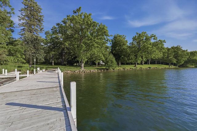 W3150 S Lakeshore DRIVE, Lake Geneva, WI 53147