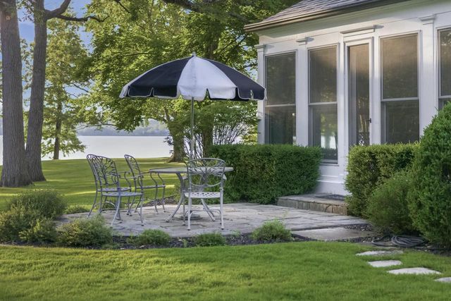 W3150 S Lakeshore DRIVE, Lake Geneva, WI 53147