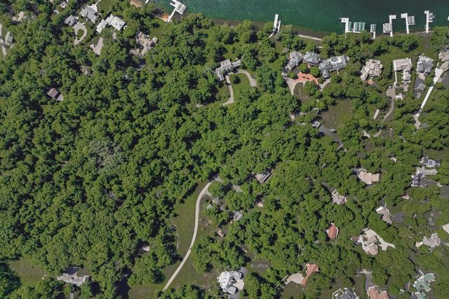 W3150 S Lakeshore DRIVE, Lake Geneva, WI 53147