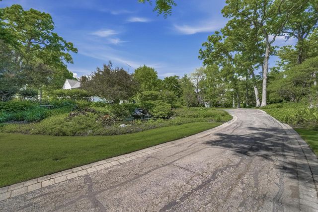 W3150 S Lakeshore DRIVE, Lake Geneva, WI 53147
