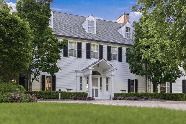W3150 S Lakeshore DRIVE, Lake Geneva, WI 53147