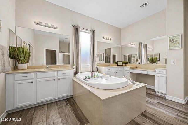 14284 W BECKER Lane, Surprise, AZ 85379