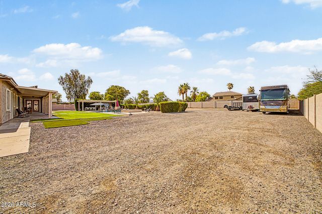 14284 W BECKER Lane, Surprise, AZ 85379